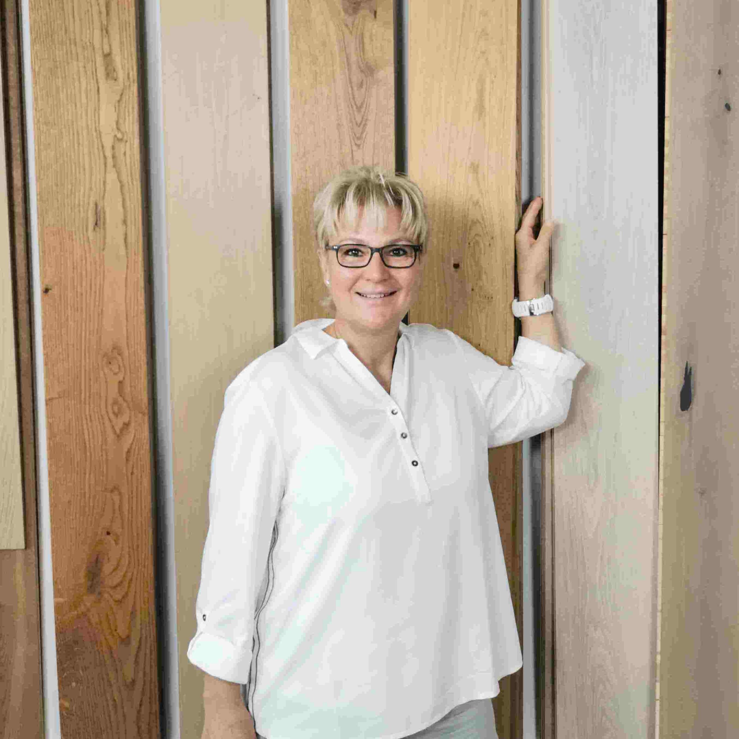 Ruth MoffatHauser Schreinerei, Fensterbau und Bodenbeläge